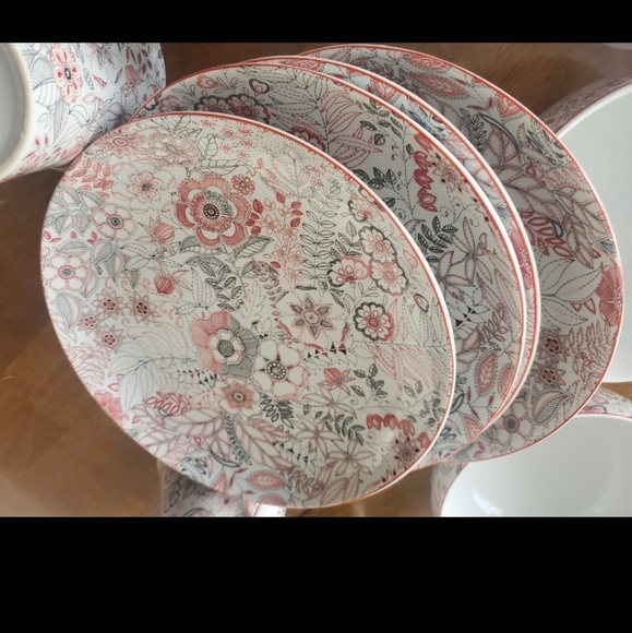 Set of Fifth 222 4 plates 4 bowls and 4 cups - Picture 6 of 7